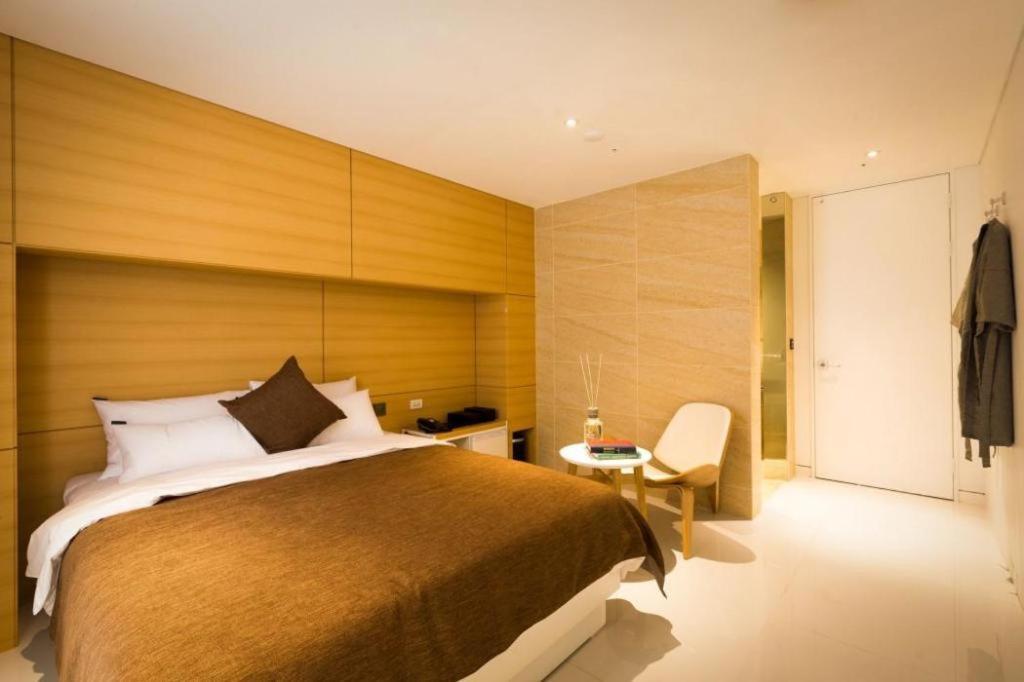 Trang Blue Hotel Seul Exterior foto