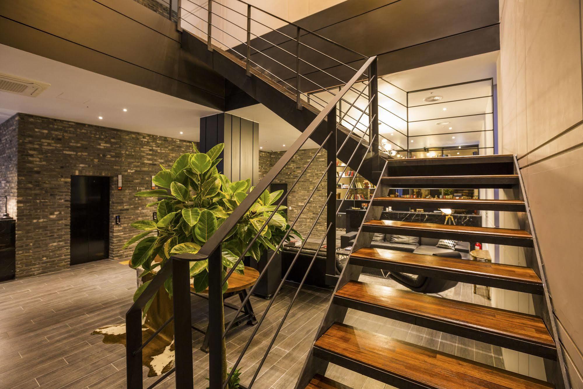 Trang Blue Hotel Seul Exterior foto